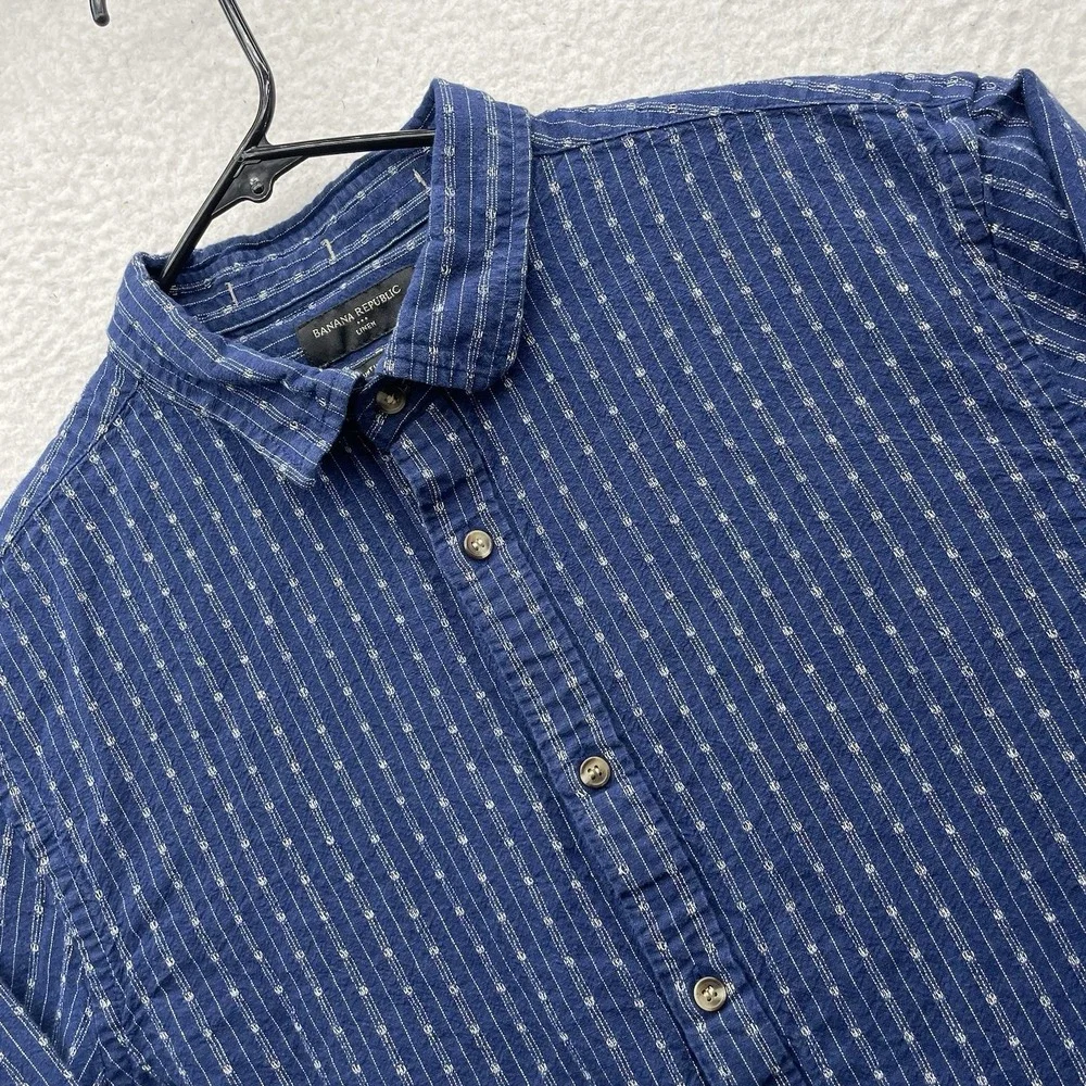 Banana Republic Shirt Mens Large Blue Linen Blend Untucked Fit Geometric Striped